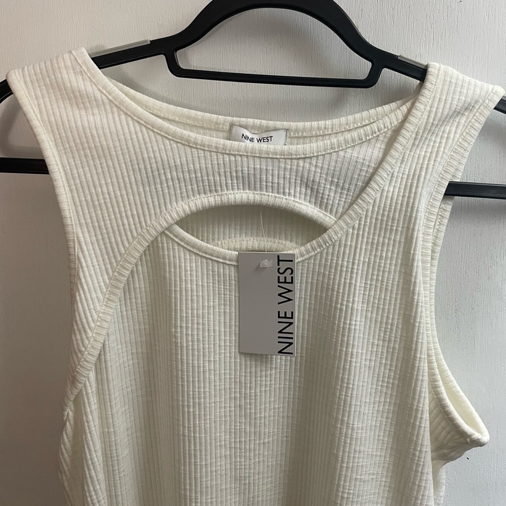 🆕NWT brand new NINE WEST,tank cream color! New with tags! - Picture 3 of 5